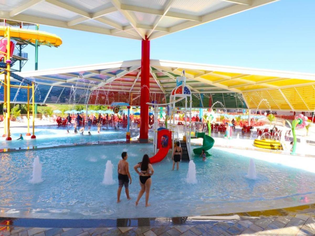 Caldas Novas Imperio Romano Com 1 Dia No Acqua Park Εξωτερικό φωτογραφία